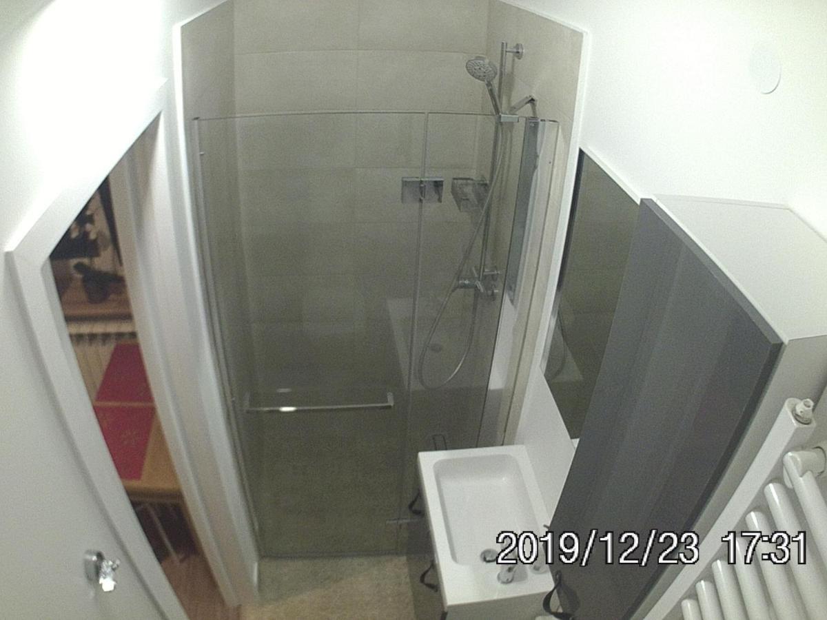 Rent0Nline Brwinow Rooms Esterno foto