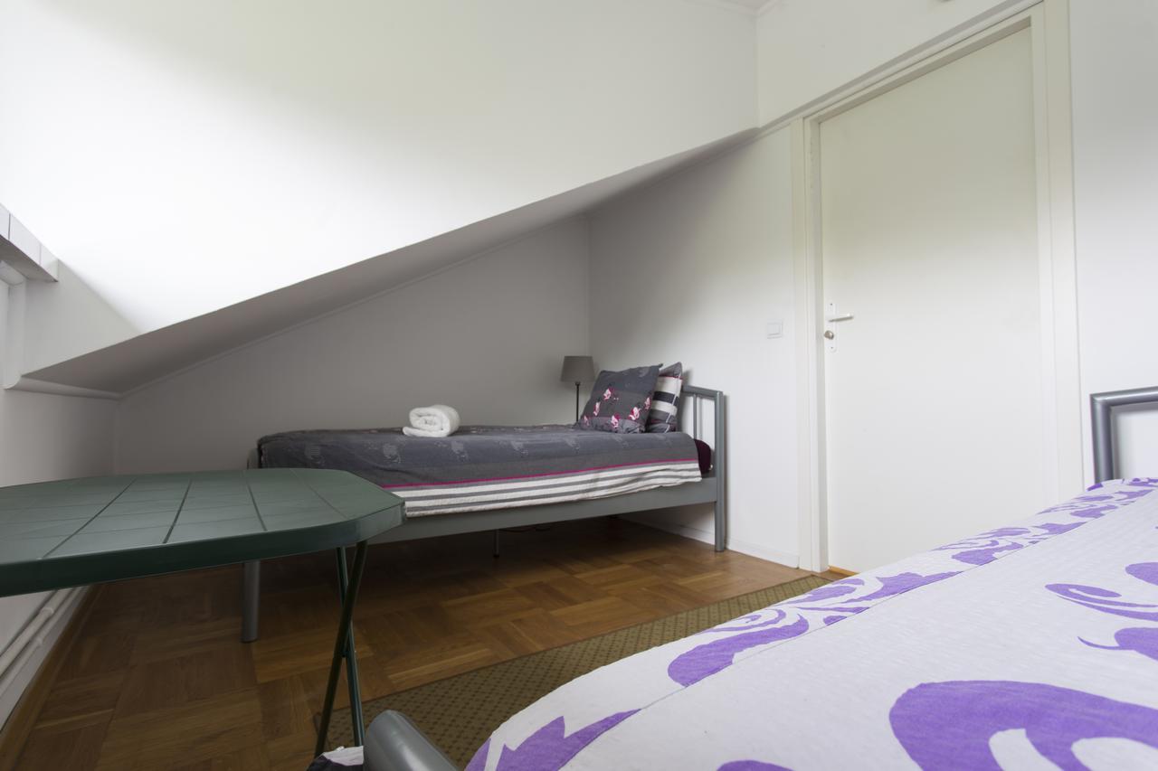 Rent0Nline Brwinow Rooms Esterno foto